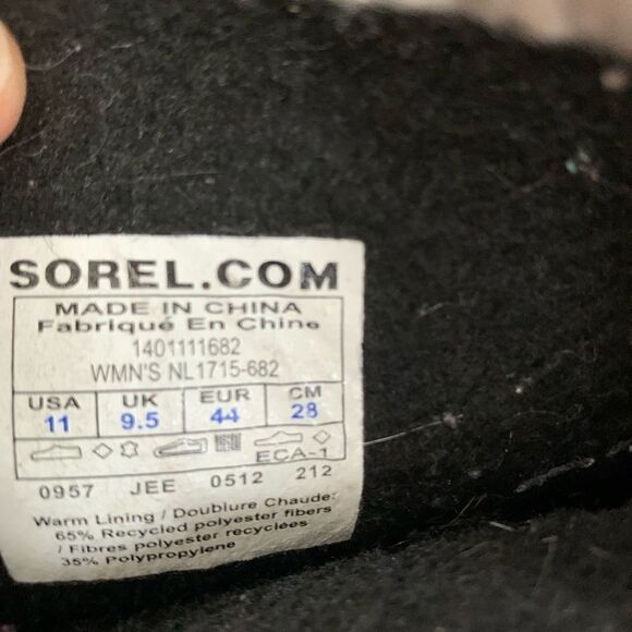 Sorel Caribou Wine Burgundy Print Winter Snow Boots - Picture 13 of 14